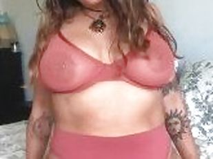 Thick Latina with Gorgeous Pussy Amateur Strip Tease