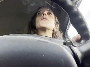 amatieris, mašīna, pov, braukšana, fetišs, solo, smēķēšana, brunete