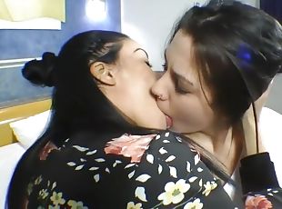 lesbijskie, brazylijskie, całowanie