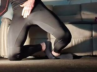 I can't help myself but I had to jerk off in my new tights