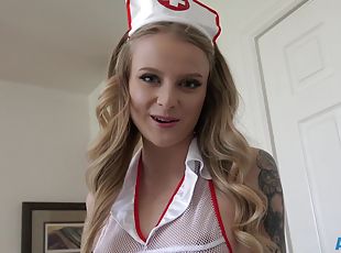 enfermera, pareja, primera-persona, rubia, blanca, uniforme, tatuaje