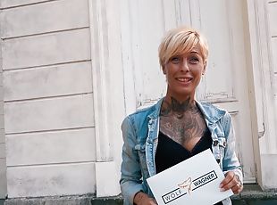 German skinny tattoo Artist picked up at blind date casting