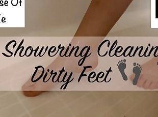 cleaning dirty feet off in the shower (footfetish) - Glimpseofme