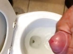 Thick cock from fat guy cums in toilet