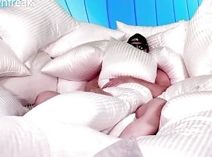 Pillow Humping 40 Pillows in an Inflatable Pool