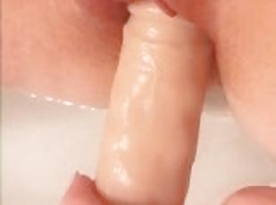 clitoris, masturbare-masturbation, pasarica, amatori, milf, masaj, blonda, futai, dildo, rasa