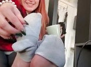 Gwen's Soft Sweaty Wrinkled Soles After 8 Hours in Boots & Socks! (HD PREVIEW)