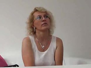 Mature in glasses has a good fuck