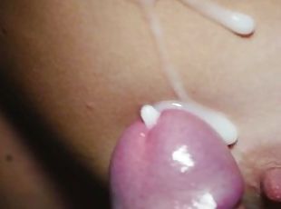 Amateur close up handjob slowmotion and cums on my tits