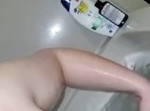 Vikki bush hairy pussy bath tub masturbation