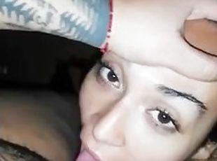 babe eating such a juicy pussy