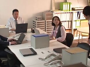 zarastené, kancelária, hardcore, japonské, pár, jebanie, prirodzené, oblečený-sex, podprsenka