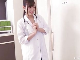 Kinky Japanese doctor Mitani Akari pleasures two dicks at the same time