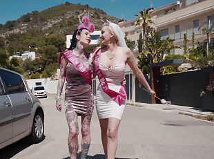 Threesome fucking with tattooed wife Megan Inky and Amber Jayne