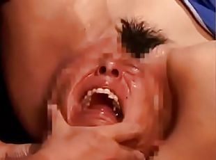 oiled mature screams from pleasure while her friend fucks her