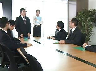asiatic, paroasa, birou-office, muie, hardcore, japoneza, laba, futai-in-grup, cu-degetelul, futai