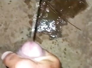 Trying to clean a dirty floor withmypiss