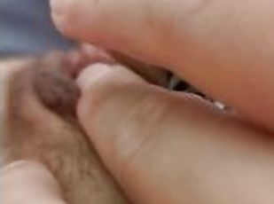 clitoris, paroasa, masturbare-masturbation, orgasm, pasarica, amatori, bunaciuni, pov, sperma, solo