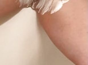Shaving in the shower makes me so hornysolo masturbation