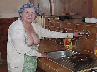 Planty of granny and horny moms picture collection in slideshow video compilation