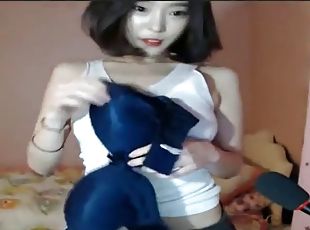 Hot Korean cam girl with natural sexy boobs