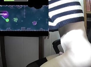 Femboys rides thrusting buttplug until he beats a geometry dash level