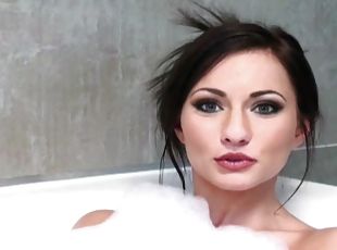 mandi, seorang-diri, erotis