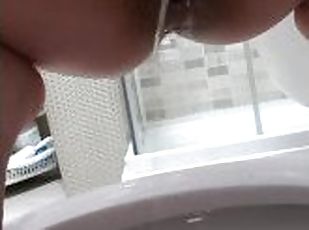 Zoom peeing toilet!