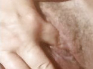 klitoris, masturbácia, orgazmus, pička, amatérske, bbw, prstovanie, mokré