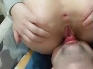 eating her pussy AMATEUR PORN