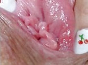 EXTREME CLOSE UP PUSSY PULSATING ORGASM